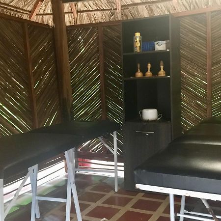 Palomino Breeze Hostal Ngoại thất bức ảnh